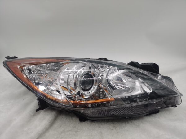 MAZDA 3 2010-2013 HALOGEN R.H.S HEADLIGHT ASSEMBLY