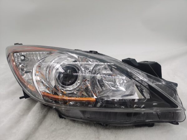 MAZDA 3 2010-2013 HALOGEN R.H.S HEADLIGHT ASSEMBLY