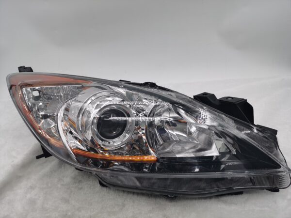 MAZDA 3 2010-2013 HALOGEN R.H.S HEADLIGHT ASSEMBLY