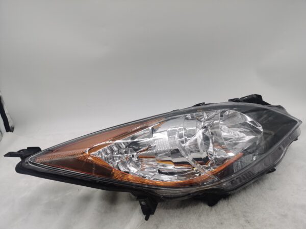 MAZDA 3 2010-2013 HALOGEN R.H.S HEADLIGHT ASSEMBLY