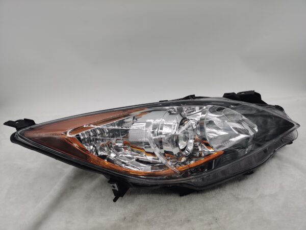 MAZDA 3 2010-2013 HALOGEN R.H.S HEADLIGHT ASSEMBLY