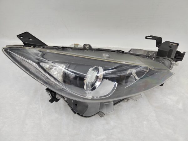 MAZDA 3 2014-2016 HALOGEN R.H.S HEADLIGHT ASSEMBLY