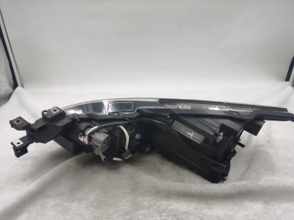 MAZDA 6 2009-2012 HALOGEN R.H.S HEADLIGHT ASSEMBLY