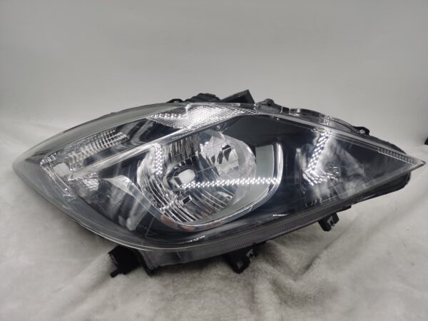 MAZDA BT-50 2016-2019 HALOGEN R.H.S HEADLIGHT ASSEMBLY