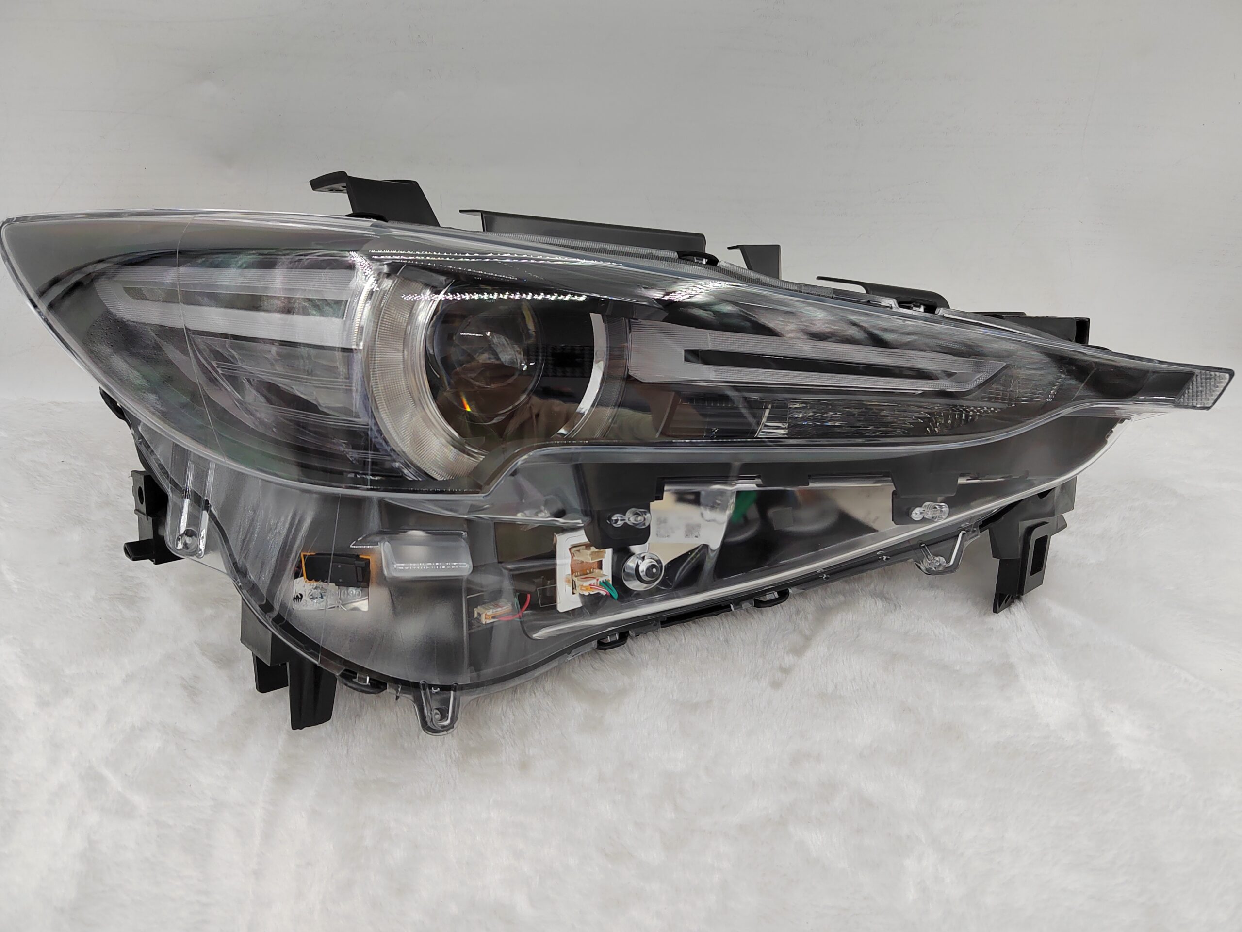 MAZDA CX-5 2017-2021 LED R.H.S HEADLIGHT ASSEMBLY