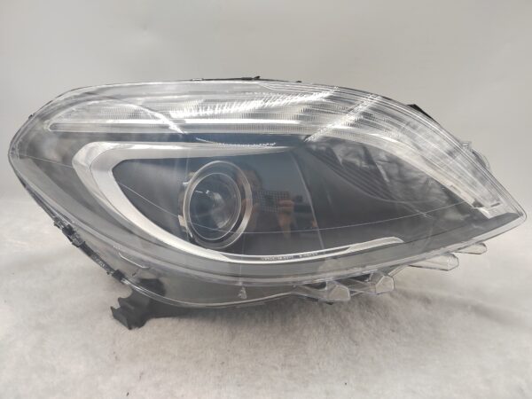 MERCEDES-BENZ B-CLASS W246 B200 2012-2016 XENON R.H.S HEADLIGHT ASSEMBLY