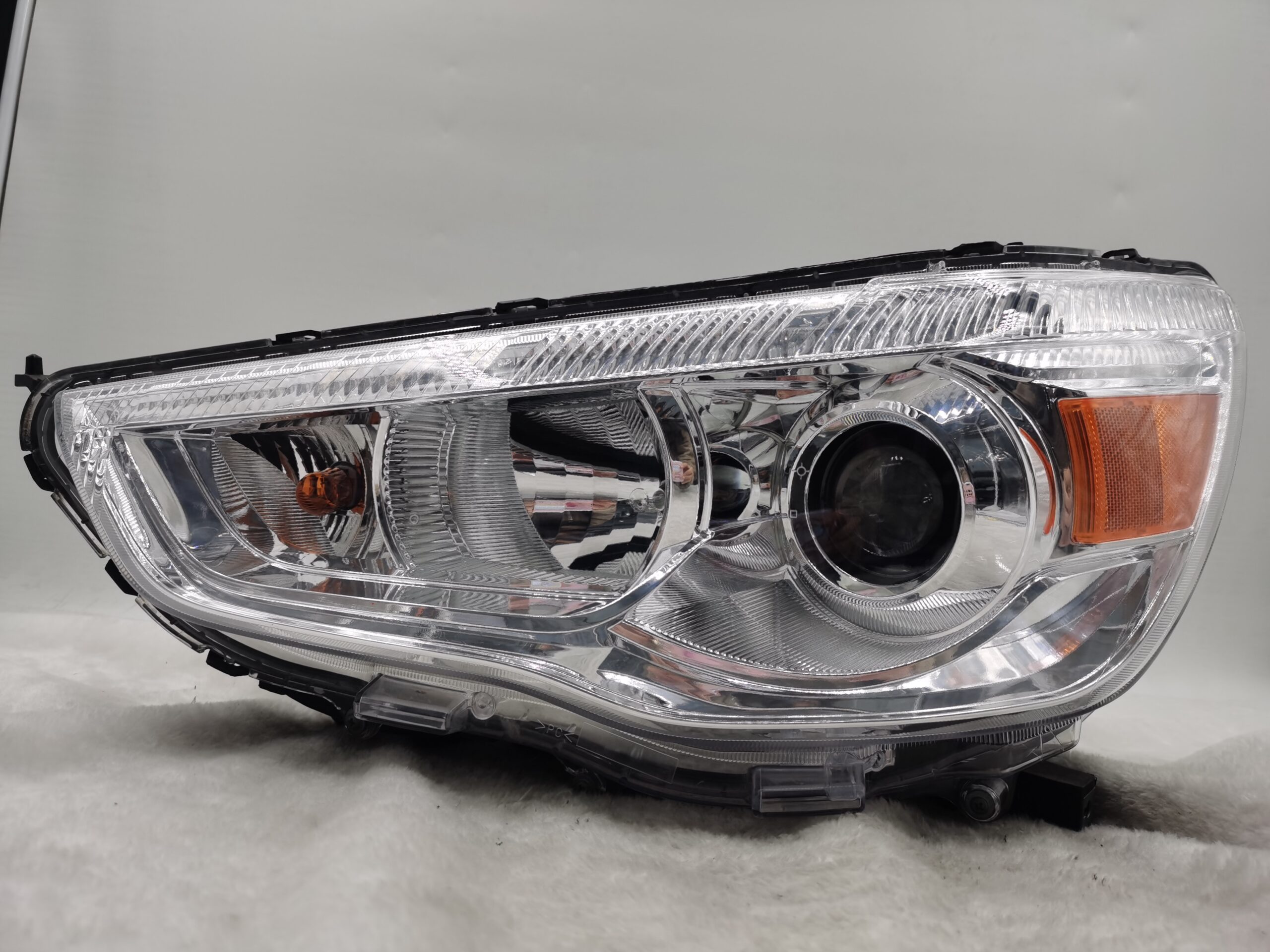 MITSUBISHI ASX 2010-2018 HALOGEN L.H.S HEADLIGHT ASSEMBLY