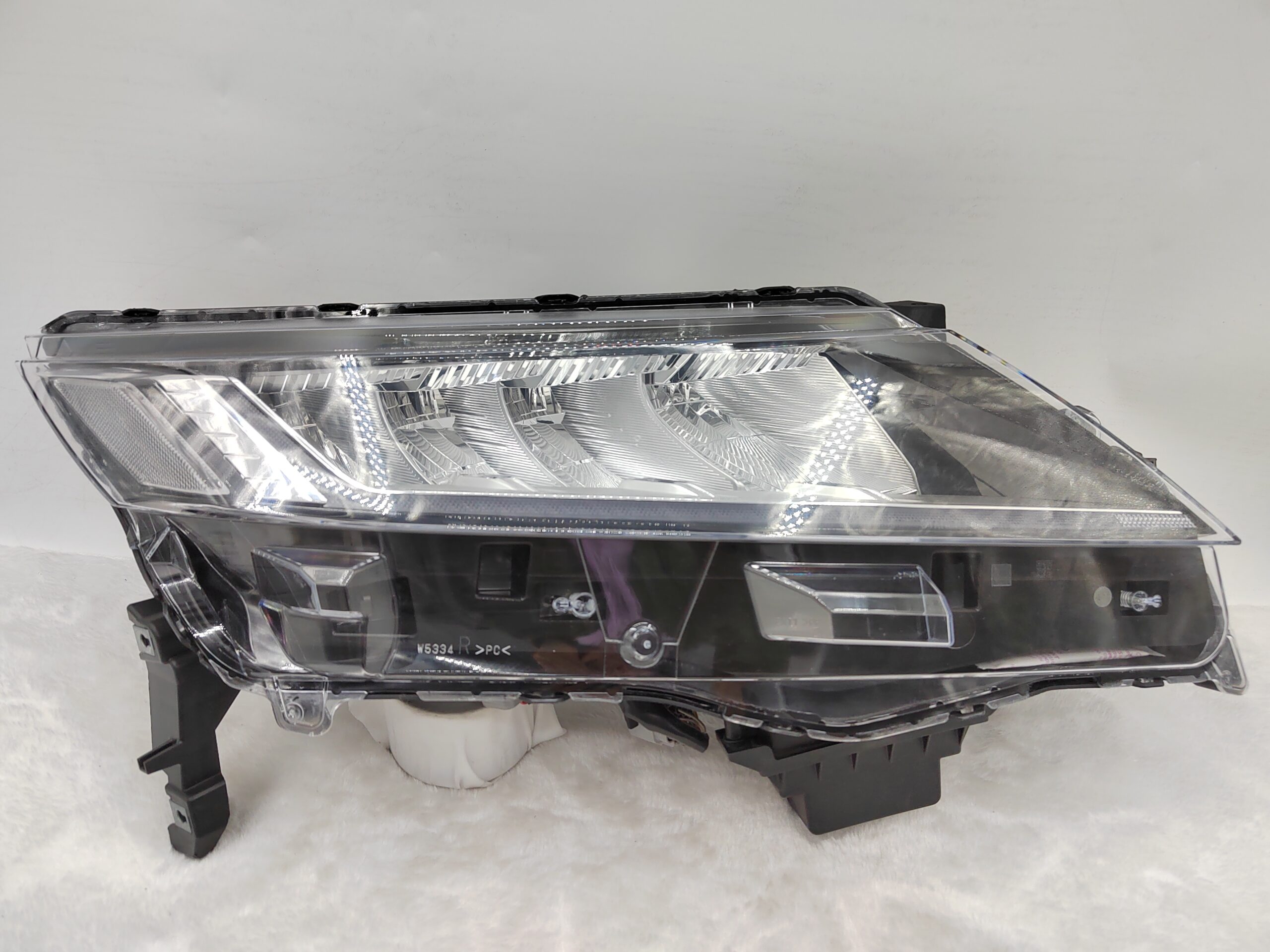 MITSUBISHI ASX 2019-2022 LED R.H.S HEADLIGHT ASSEMBLY