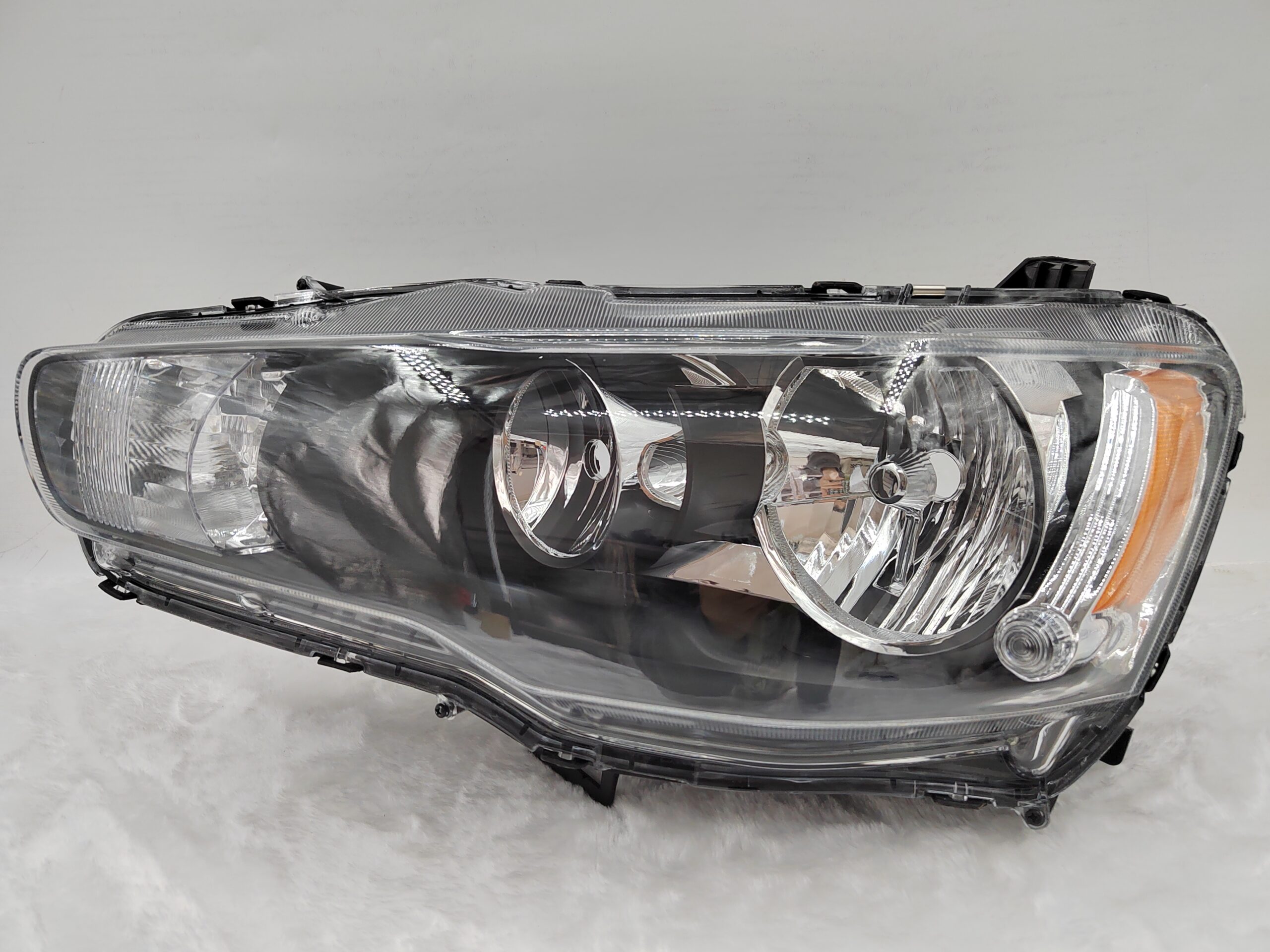 MITSUBISHI LANCER 2008-2018 HALOGEN L.H.S HEADLIGHT ASSEMBLY