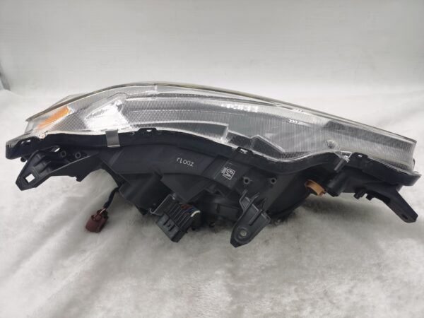 MITSUBISHI LANCER 2008-2018 HALOGEN L.H.S HEADLIGHT ASSEMBLY