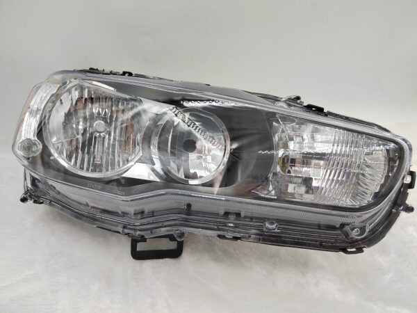 MITSUBISHI LANCER 2008-2018 HALOGEN R.H.S HEADLIGHT ASSEMBLY