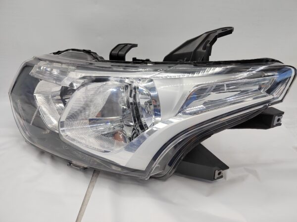 MITSUBISHI OUTLANDER 2013-2015 HALOGEN L.H.S HEADLIGHT ASSEMBLY