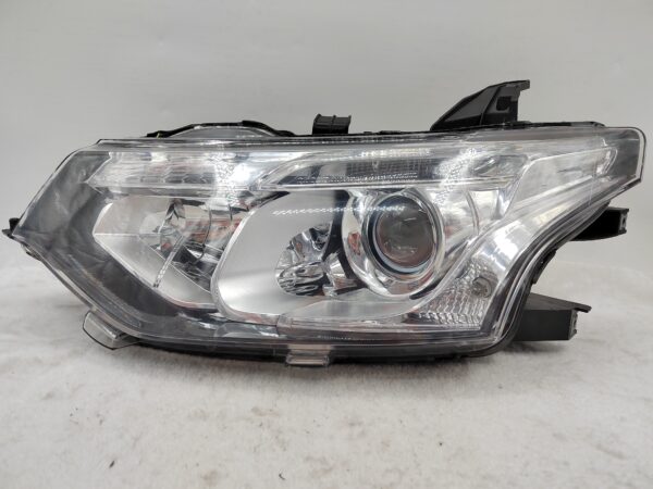 MITSUBISHI OUTLANDER 2013-2015 XENON L.H.S HEADLIGHT ASSEMBLY