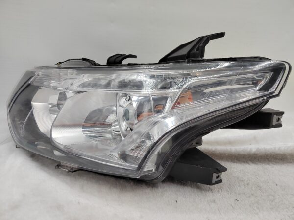 MITSUBISHI OUTLANDER 2013-2015 XENON L.H.S HEADLIGHT ASSEMBLY