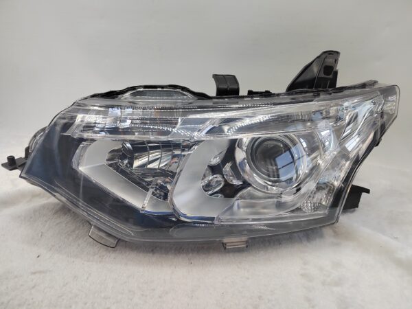 MITSUBISHI OUTLANDER 2013-2015 XENON L.H.S HEADLIGHT ASSEMBLY