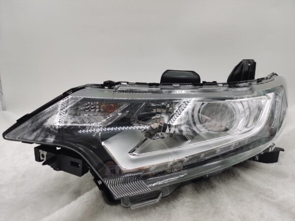 MITSUBISHI OUTLANDER 2016-2020 HALOGEN L.H.S HEADLIGHT ASSEMBLY