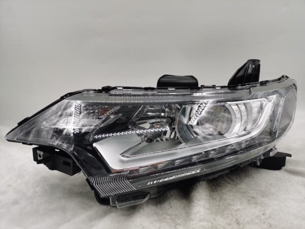 MITSUBISHI OUTLANDER 2016-2020 HALOGEN L.H.S HEADLIGHT ASSEMBLY