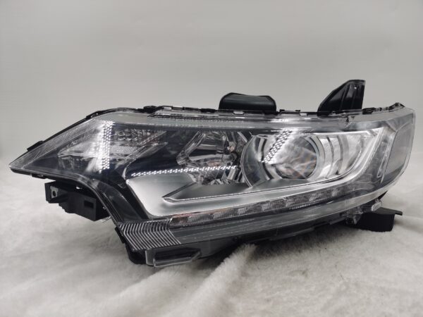 MITSUBISHI OUTLANDER 2016-2020 HALOGEN L.H.S HEADLIGHT ASSEMBLY