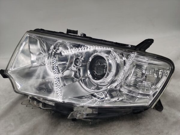 MITSUBISHI PAJERO 2008-2015 LENS HALOGEN L.H.S HEADLIGHT ASSEMBLY