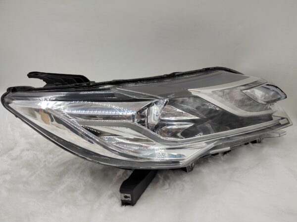 MITSUBISHI PAJERO SPORT 3 2015-2019 LED R.H.S HEADLIGHT ASSEMBLY