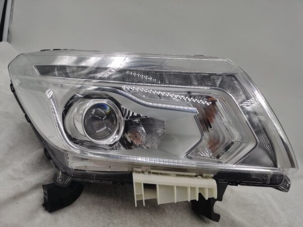 NISSAN NAVARA NP300 2015-2020 LED R.H.S HEADLIGHT ASSEMBLY