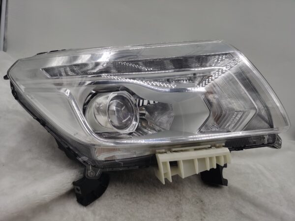 NISSAN NAVARA NP300 2015-2020 LED R.H.S HEADLIGHT ASSEMBLY