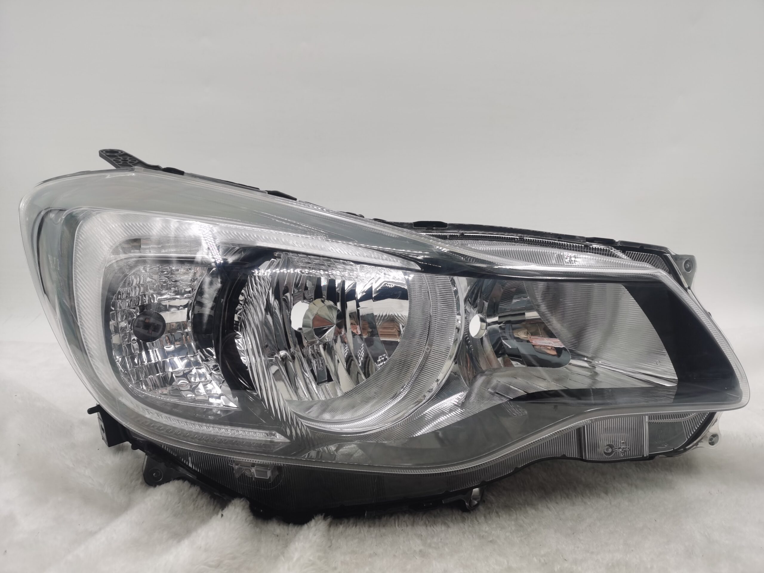 SUBARU IMPREZA 2012-2016 HALOGEN R.H.S HEADLIGHT ASSEMBLY