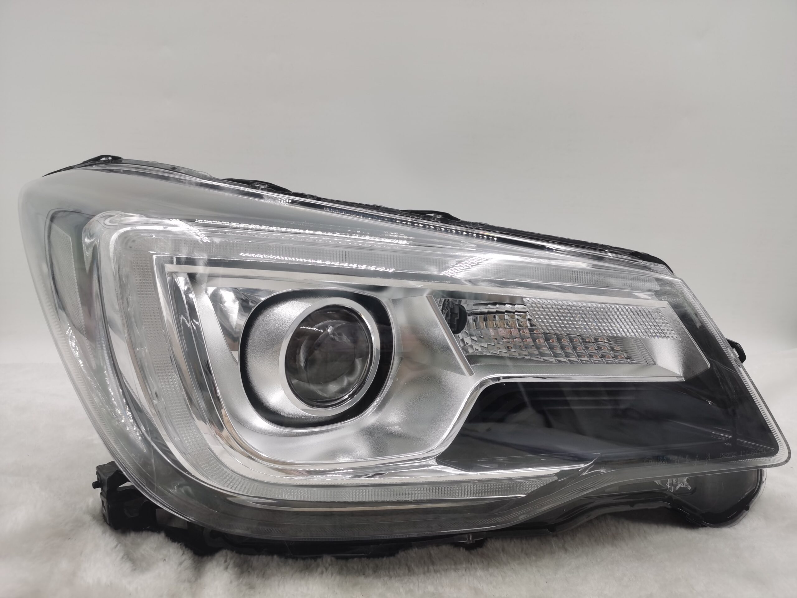 SUBARU LEGACY OUTBACK 2018-2019 LENS HALOGEN R.H.S HEADLIGHT ASSEMBLY