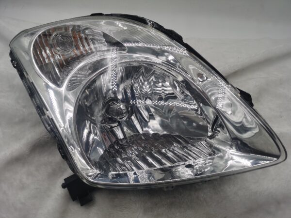 SUZUKI SWIFT 2005-2009 HALOGEN R.H.S HEADLIGHT ASSEMBLY