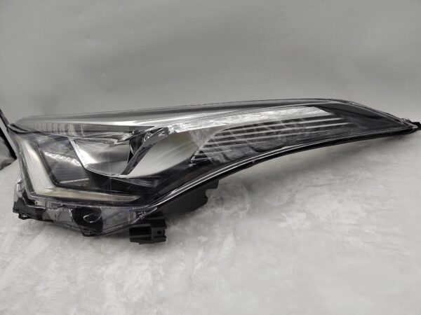 TOYOTA C-HR 2016-2019 LED L.H.S HEADLIGHT ASSEMBLY