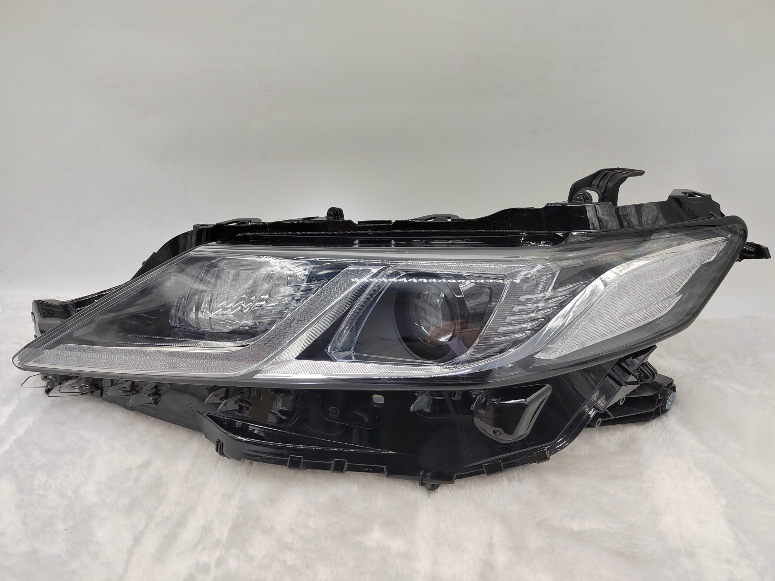 TOYOTA CAMRY ACV70 2018-2022 LED L.H.S HEADLIGHT ASSEMBLY