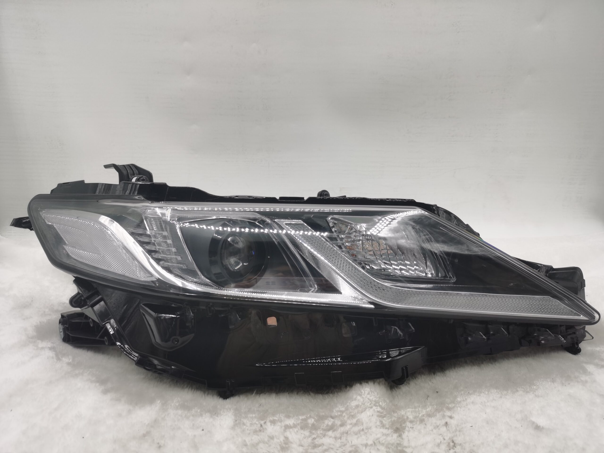 TOYOTA CAMRY ACV70 2018-2022 LED R.H.S HEADLIGHT ASSEMBLY