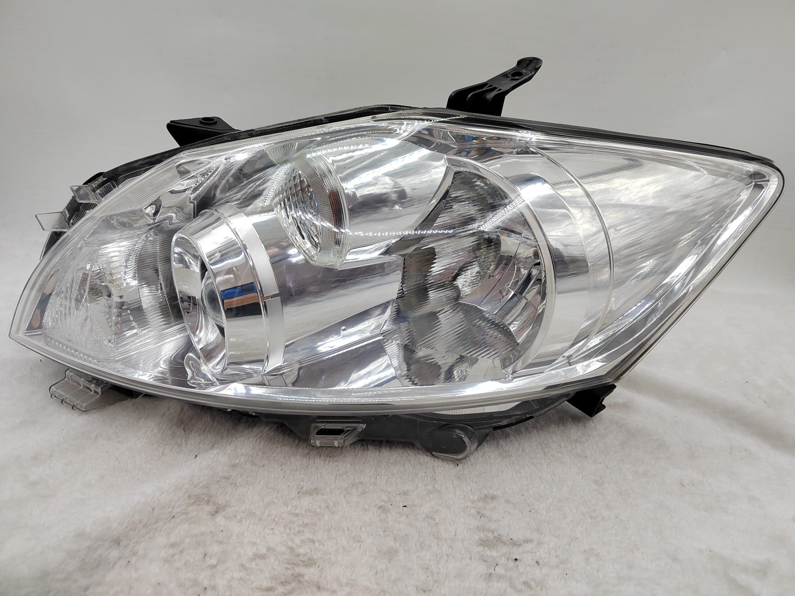 TOYOTA COROLLA AURIS NZE151H 2009-2011 HALOGEN L.H.S HEADLIGHT ASSEMBLY