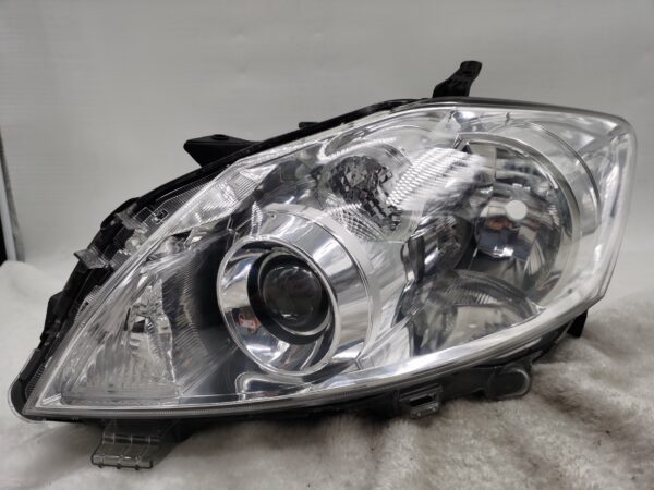 TOYOTA COROLLA AURIS NZE151H 2009-2011 HALOGEN L.H.S HEADLIGHT ASSEMBLY