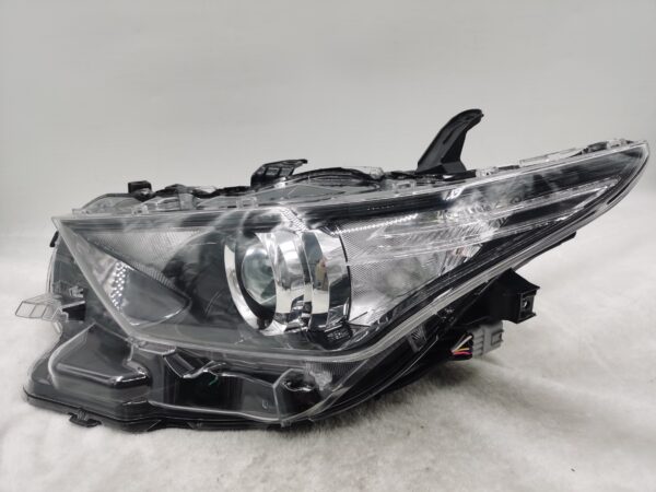 TOYOTA COROLLA AURIS NZE181H 2015-2018 HALOGEN L.H.S HEADLIGHT ASSEMBLY