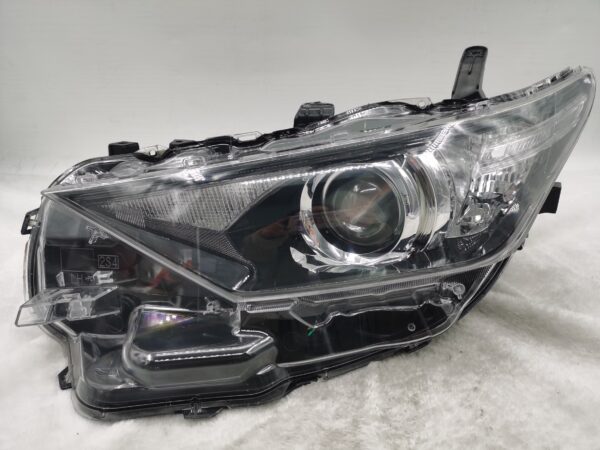 TOYOTA COROLLA AURIS NZE181H 2015-2018 HALOGEN L.H.S HEADLIGHT ASSEMBLY