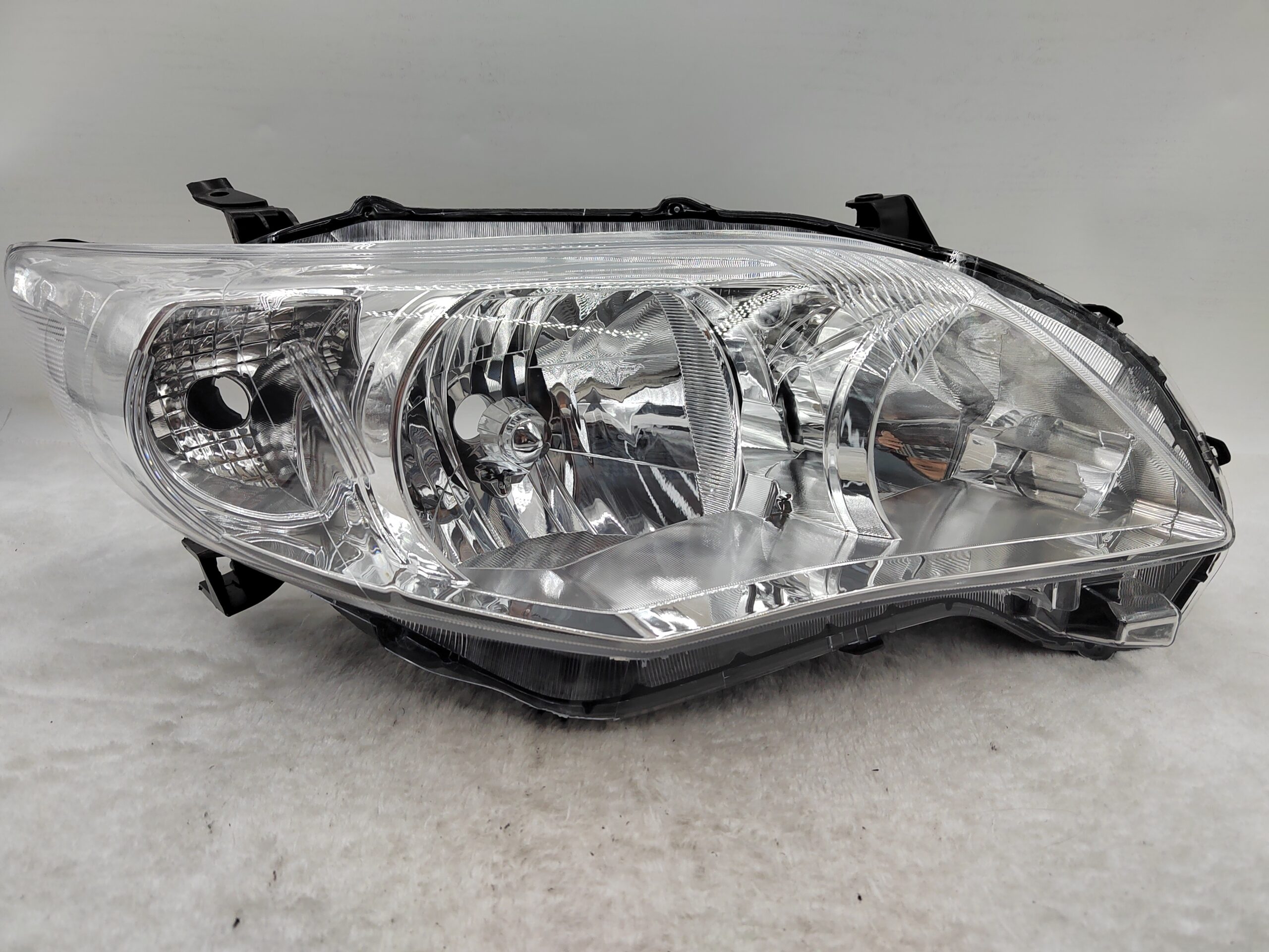 TOYOTA COROLLA E150 2007-2010 HALOGEN R.H.S HEADLIGHT ASSEMBLY