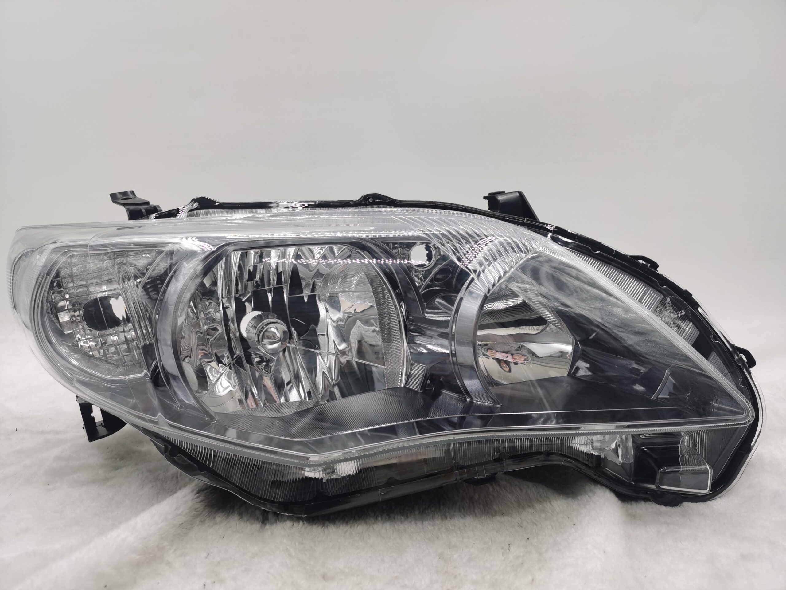 TOYOTA COROLLA E150 2011-2013 HALOGEN R.H.S HEADLIGHT ASSEMBLY