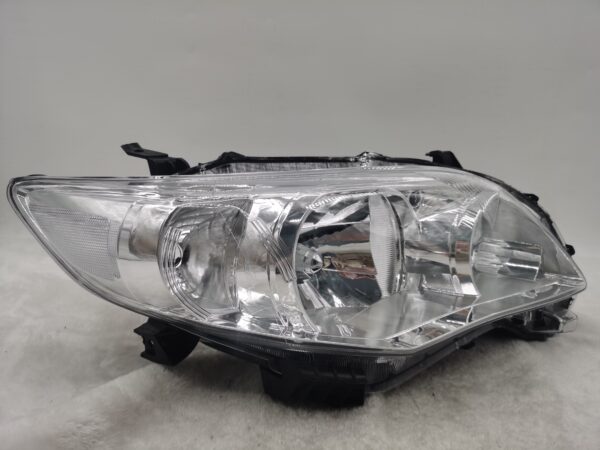 TOYOTA COROLLA E150 2011-2013 HALOGEN R.H.S HEADLIGHT ASSEMBLY