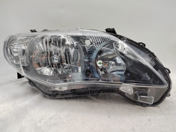 TOYOTA COROLLA E150 2011-2013 HALOGEN R.H.S HEADLIGHT ASSEMBLY