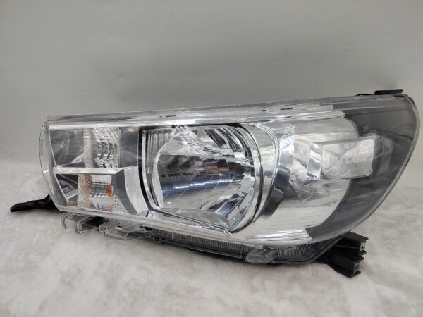 TOYOTA HILUX REVO 2015-2019 HALOGEN L.H.S HEADLIGHT ASSEMBLY