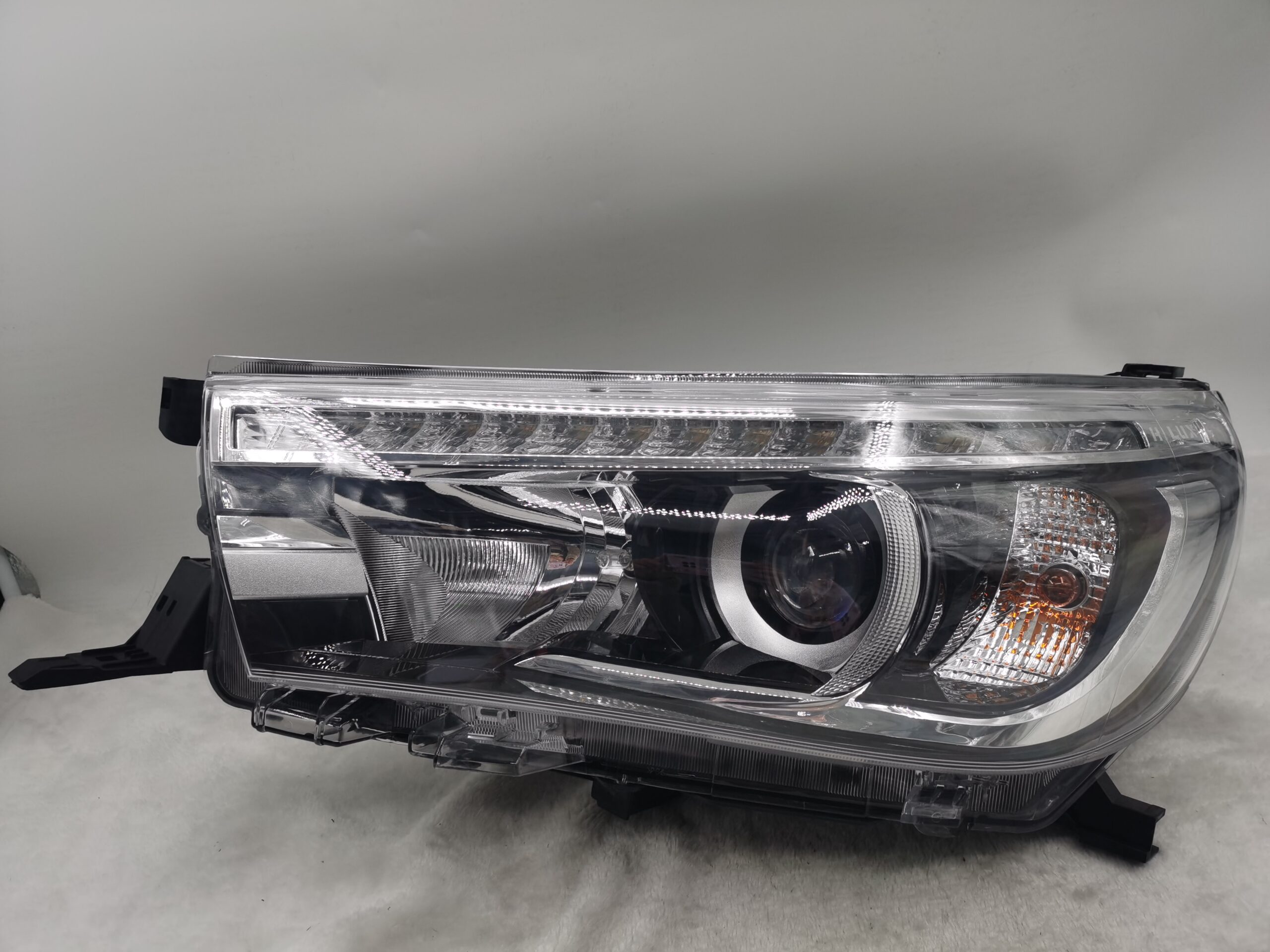 TOYOTA HILUX REVO 2015-2019 LED L.H.S HEADLIGHT ASSEMBLY