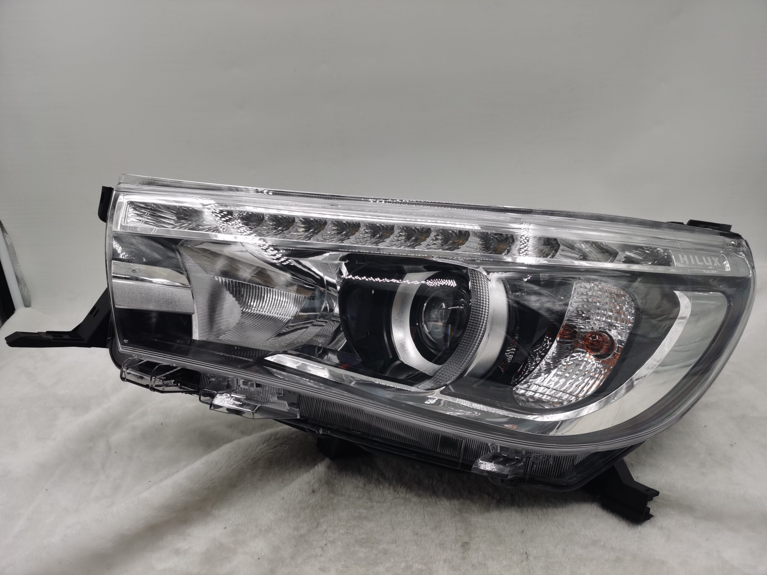 TOYOTA HILUX REVO 2015-2019 LED L.H.S HEADLIGHT ASSEMBLY