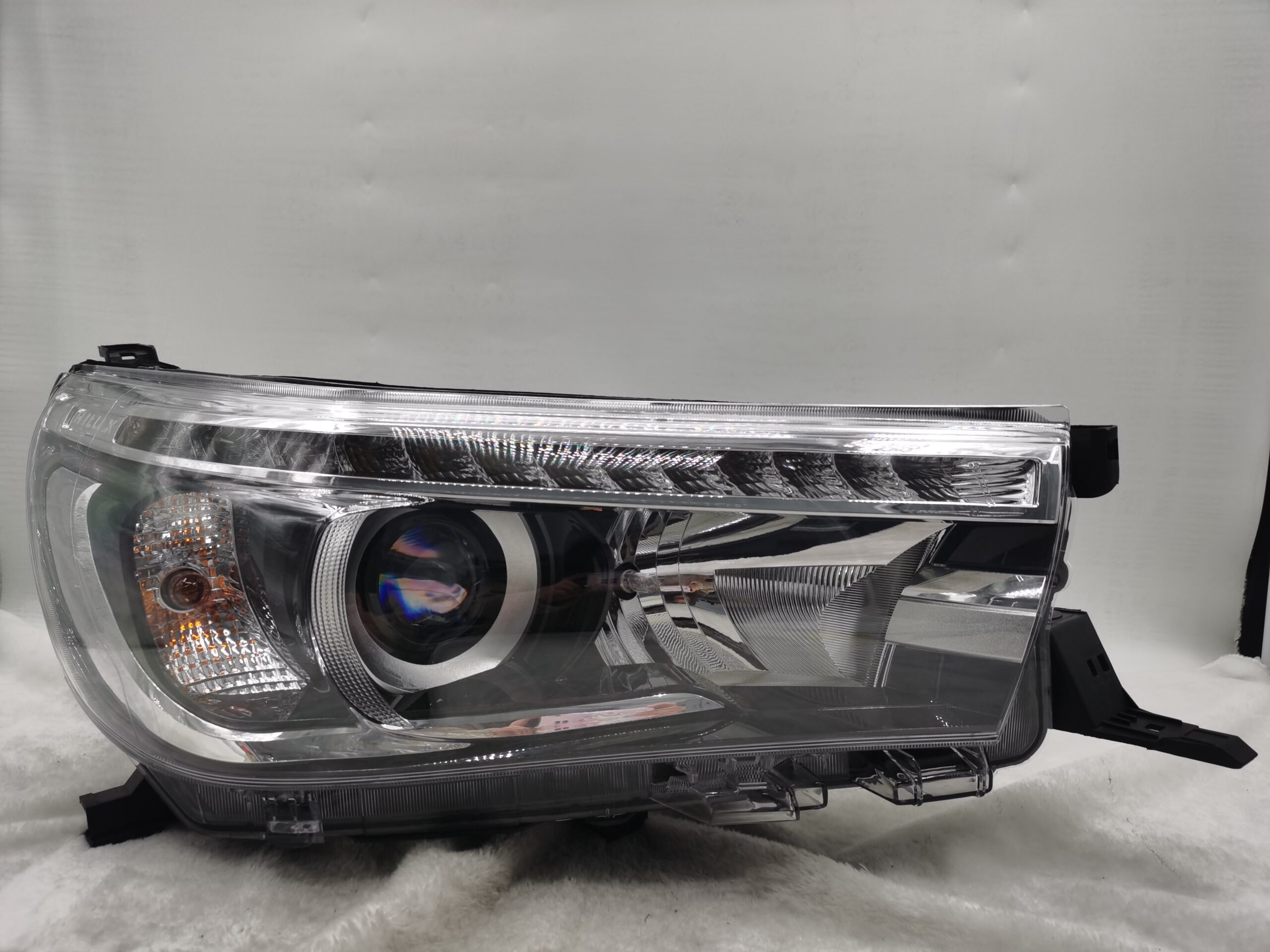 TOYOTA HILUX REVO 2015-2019 LED R.H.S HEADLIGHT ASSEMBLY