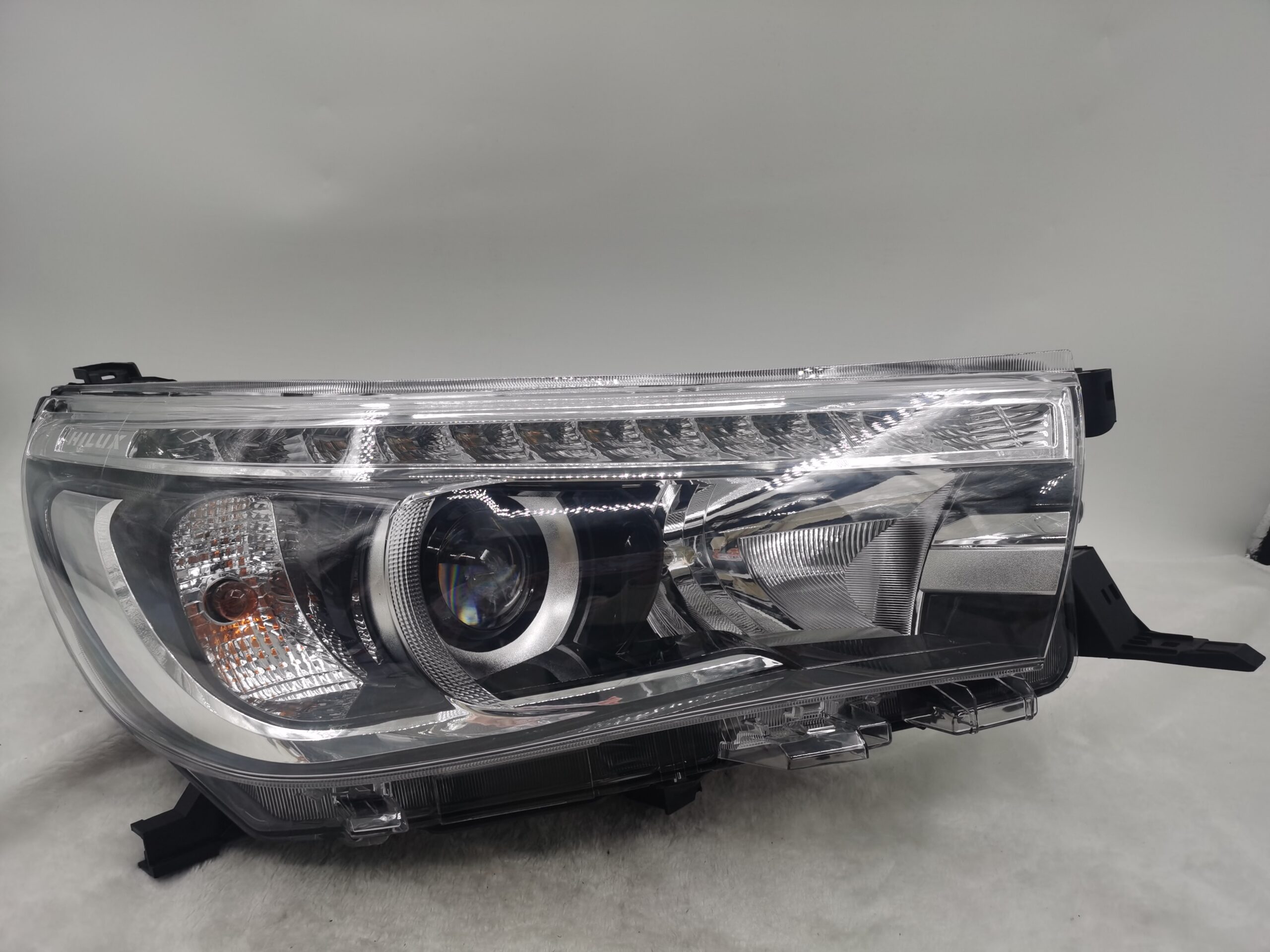 TOYOTA HILUX REVO 2015-2019 LED R.H.S HEADLIGHT ASSEMBLY