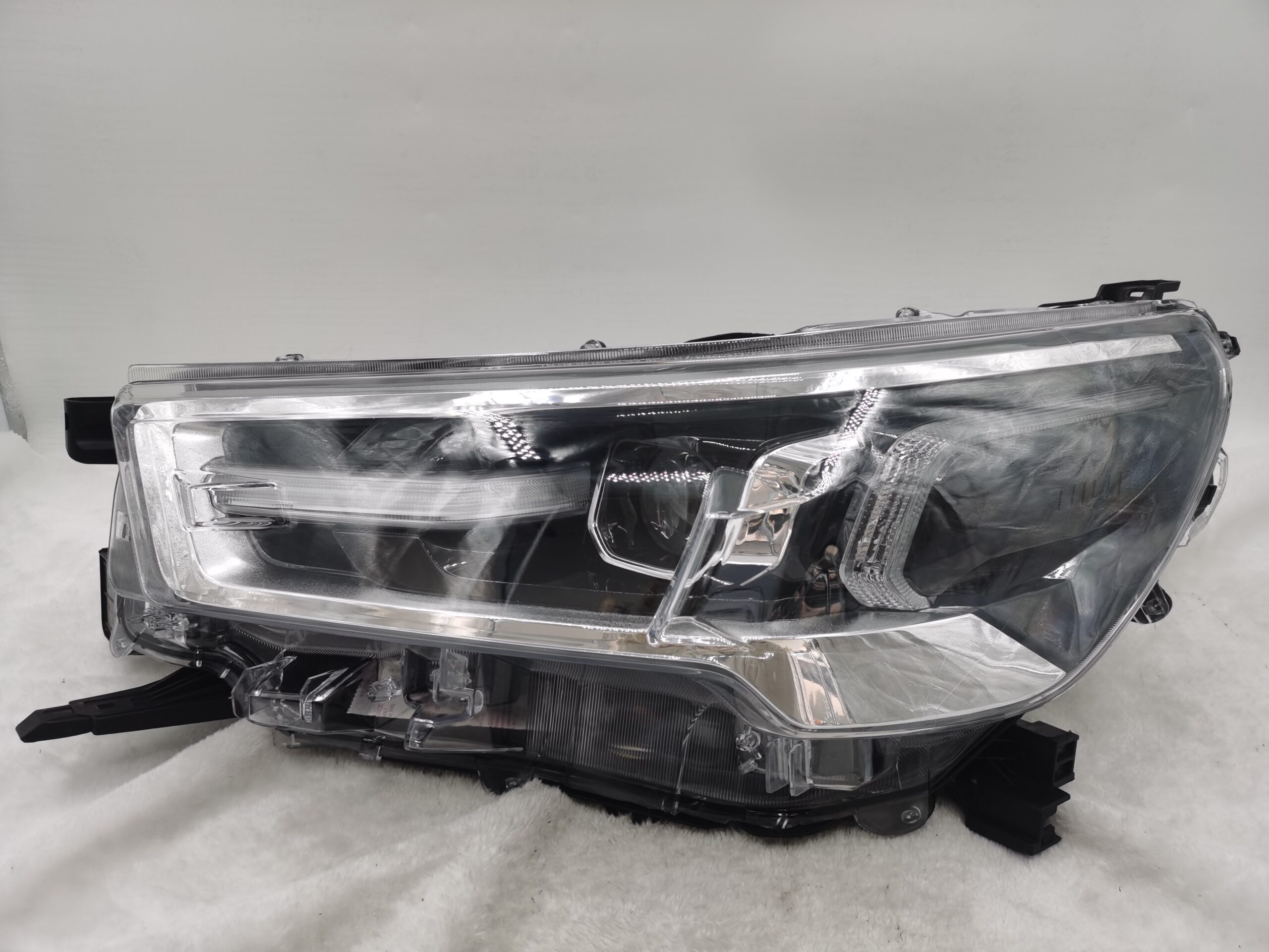 TOYOTA HILUX REVO 2020-2023 LED L.H.S HEADLIGHT ASSEMBLY