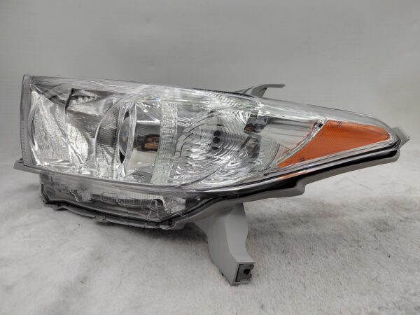 TOYOTA KLUGER 2011-2013 HALOGEN L.H.S HEADLIGHT ASSEMBLY