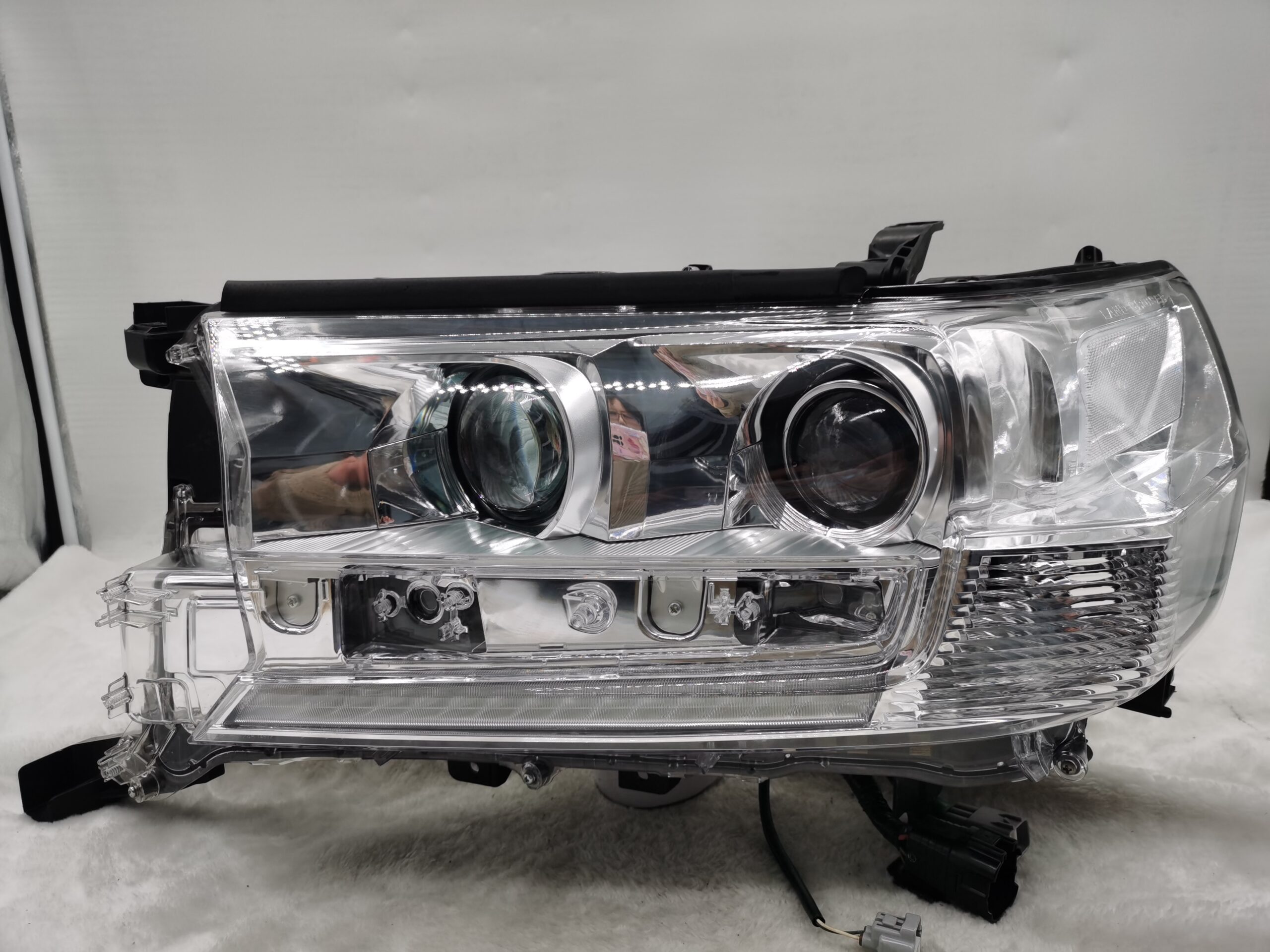 TOYOTA LANDCRUISER 200 SERIES VDJ200R 2016-2021 LED L.H.S HEADLIGHT ASSEMBLY