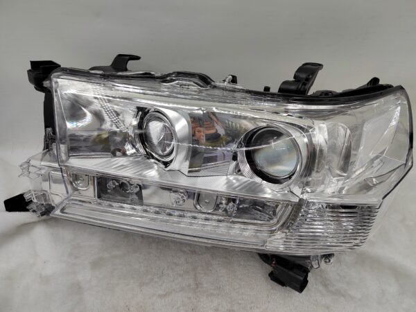 TOYOTA LANDCRUISER 200 SERIES VDJ200R 2016-2021 LED L.H.S HEADLIGHT ASSEMBLY