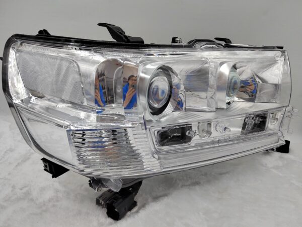 TOYOTA LANDCRUISER 200 SERIES VDJ200R 2016-2021 LED R.H.S HEADLIGHT ASSEMBLY